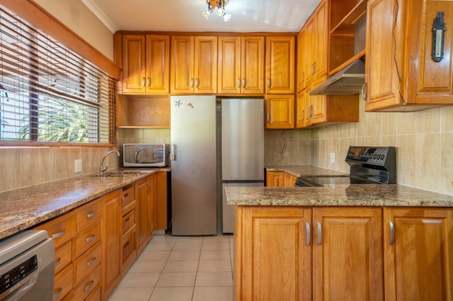 5 Bedroom Property for Sale in Lyndoch Western Cape